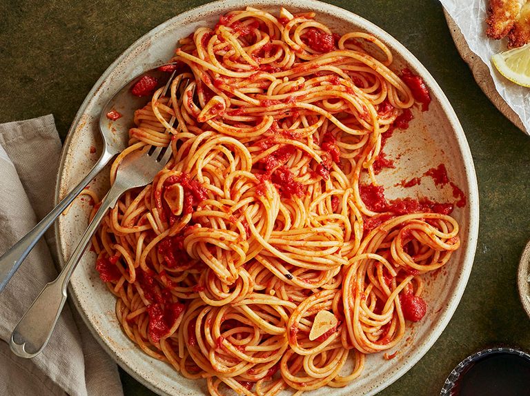 Spaghetti with Tomato Sauce